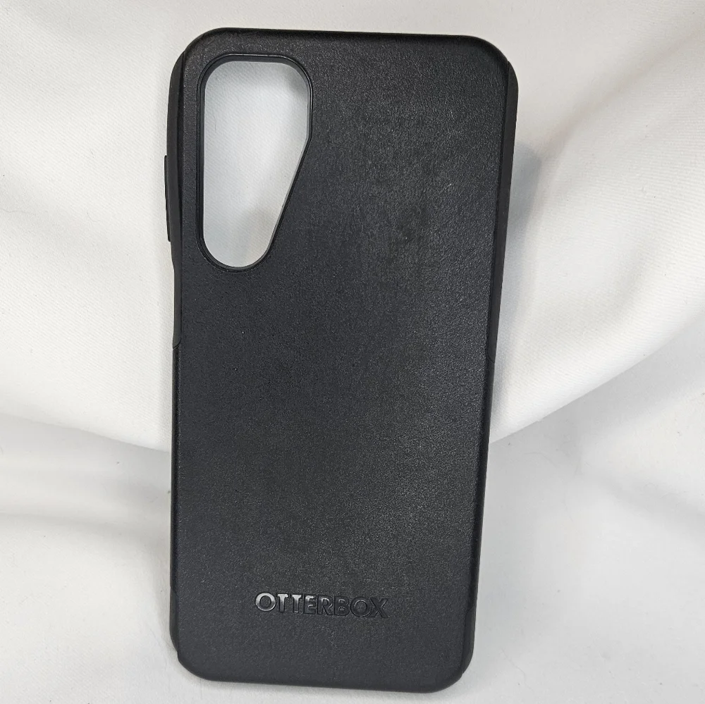 OtterBox Samsung A16 Black Phone Case